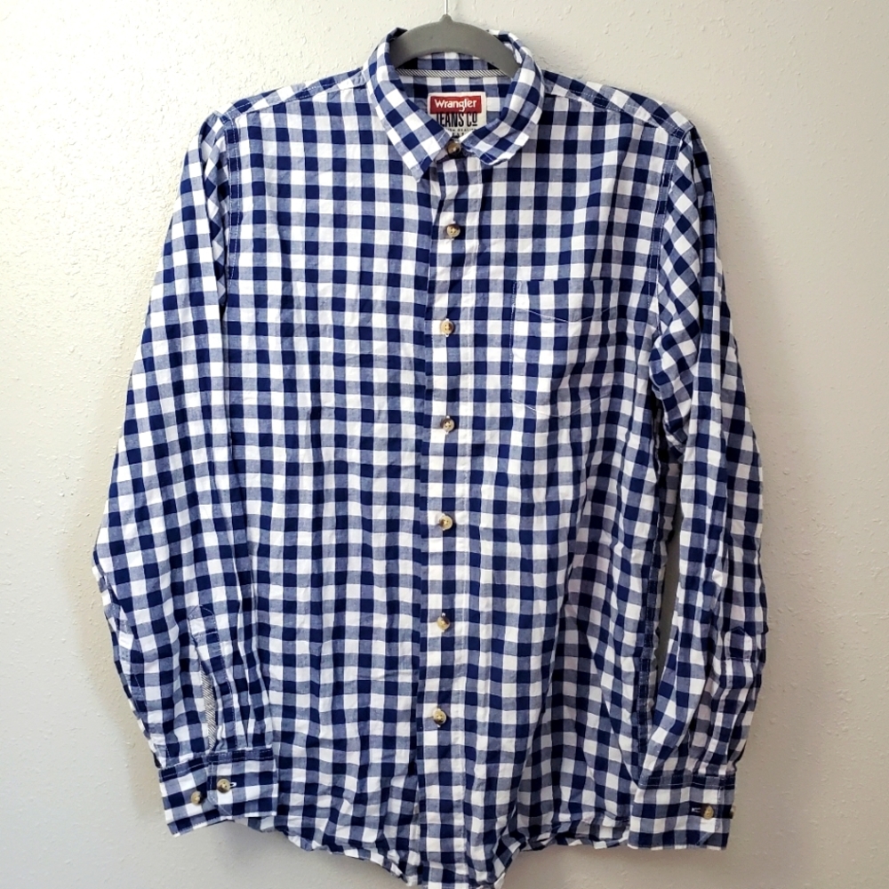 Wrangler Jeans Co Blue n White checkered button down size small